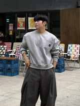 Double pocket patch cropped sweatshirt