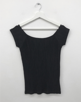 Show Ripple Off-shoulder T-shirt (4color)