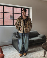 Blurry pattern hooded fur jumper
