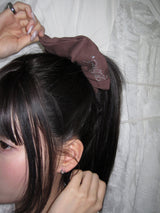 IDMT pop scrunchie (Brown)