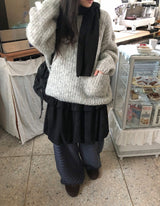 Kyuns Pocket Boucle Round Wool Knit