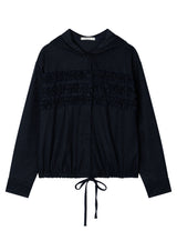 ストライプ ラッフル フーデッド シャツ(NAVY)