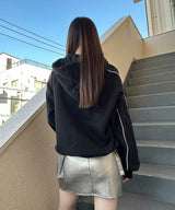 パイピングルーズパーカー