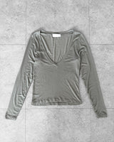 BLUR V-NECK TEE