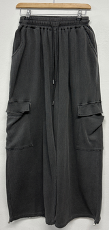 KOREAN 🧇 WAFFLE PUNCHING 🧇 LOOSE HIP CARGO BALLOON WIDE LONG PANTS 🩵🍓🩶 - 3 COLORS