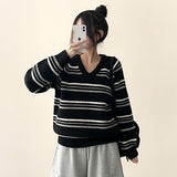 Lea Dotom Dangara V-neck Knit