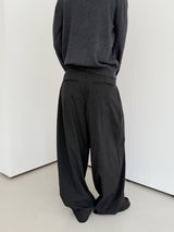 classic two tuck slacks 