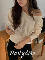 V-neck shoulder knitwear