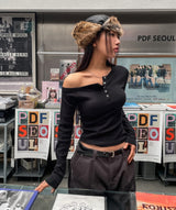 Tees リブボタンアンバランスショルダーロングスリーブ