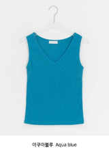 Toara Ribbed Diagonal Cut V-neck Sleeveless