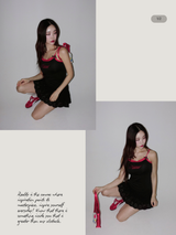 Red bow lettering lace sleeveless t-shirt