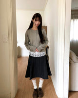 ウランボタンラウンドネック長袖カーディガン