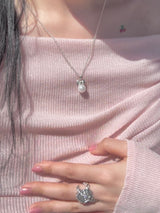 Ribbon Pearl Necklace