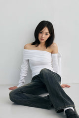 RIEN ONE-SHOULDER SHIRRING TOP / WHITE