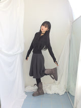Fingerhole line hooded half zipup