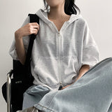 Demo two-way short-sleeved hooded zip-up