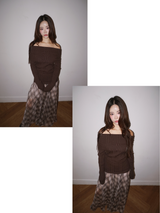 Deep Brown V-neck Off-Shoulder Long-Sleeved Top