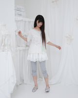BUTTON LACE CAPRI PANTS / GREY