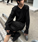 Shoulder patch V-neck semi-crop knit