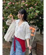 ティンカーベルラッフルVネックブラウス
