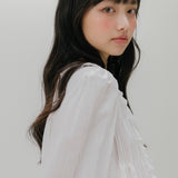 フリル ネック ピンタック ブラウス (WHITE)