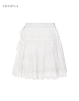 Double ribbon lace banding flare skirt white
