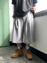 Double Pintuck Bermuda Shorts (7/10 Length)