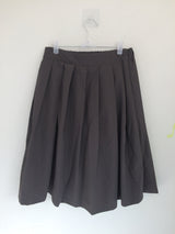 Powder pleats and pouch skirts