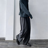 Curved Pleated Wide Trousers
