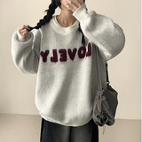 モナラブリーレタリングエンブロイダリールーズフィットラウンドニット