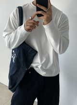 アーロンモーデンエッセンシャルセミクロッピードロングスリーブTシャツ