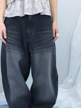 Curved overfit washed denim