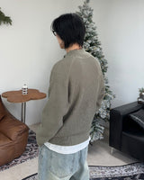 Rubed diagonal zip-up knit