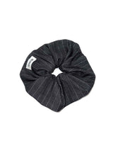 STRIPE SCRUNCH / CHARCOAL