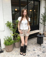 Puff tie blouse
