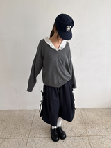 v neck loose knit top