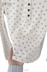 ブラウンフラワーロングスリーブTシャツ