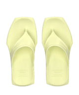 スクエア  X  フリップフロップ（PALE YELLOW）