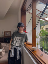 Pauline 75 レタリングピグメント半袖Tシャツ