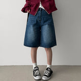 Four nits  back pocket denim shorts