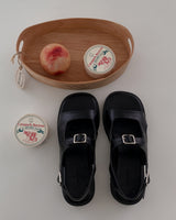 Sober strap sandals