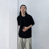 Minimalist Raglan Curve Tee