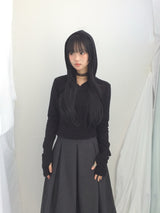 Fingerhole line hooded half zipup