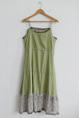 FLEUR ANTIQUE LACE-TIERED DRESS