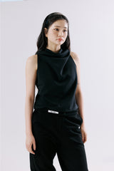 High neck sleeveless top [BLACK]