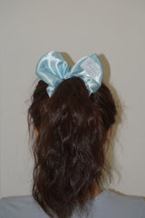 SATIN HEART SCRUNCHIE (ICE BLUE)