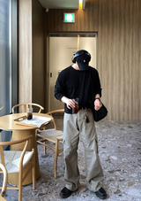 アーロンモーデンエッセンシャルセミクロッピードロングスリーブTシャツ