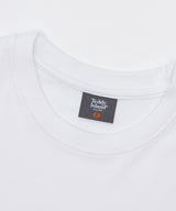 リアリズムテディーTシャツ