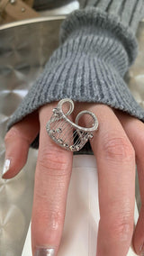 Metal punching line silver ring