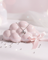 [tripleS Lynn Necklace] プレッツェルカラーボーンネックレス - Silver Color